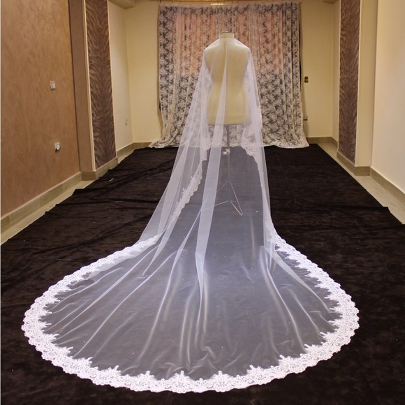 Cathedral Wedding Veil - Picture 2 of 3